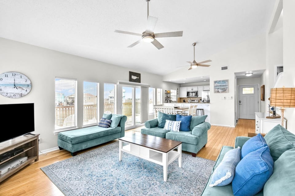 House (3 Bedrooms) | Property amenity