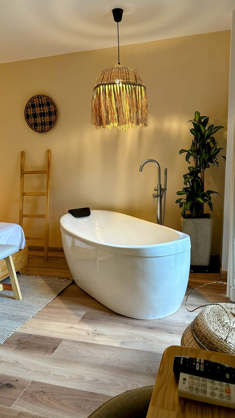 Luxury Suite | 1 bedroom, individually decorated, desk, soundproofing