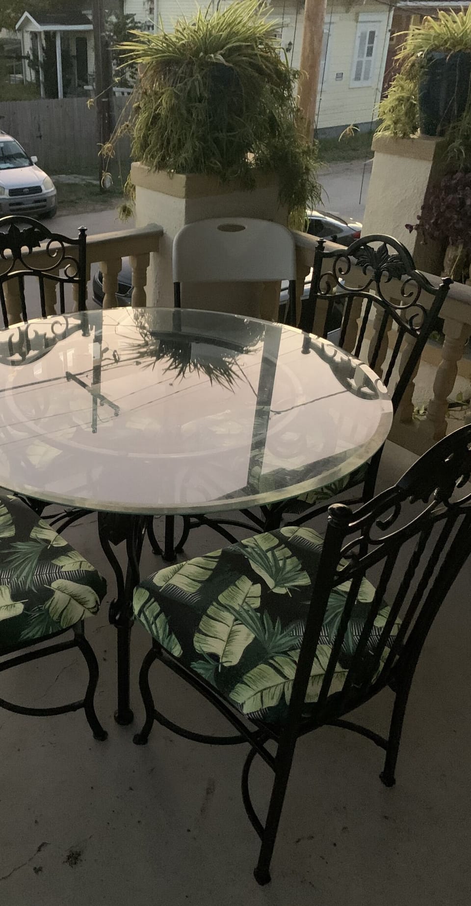 Balcony dining area