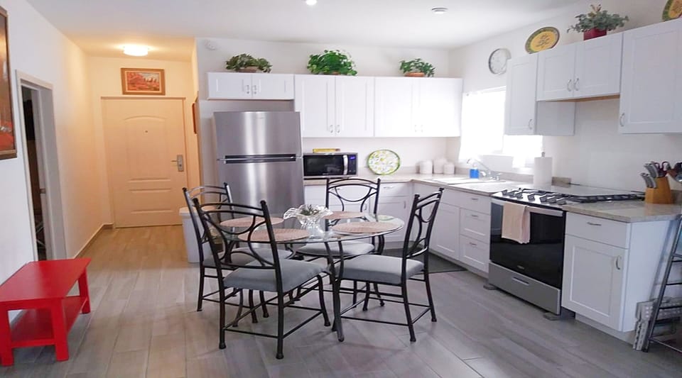 City House | Private kitchen | Microwave, electric kettle