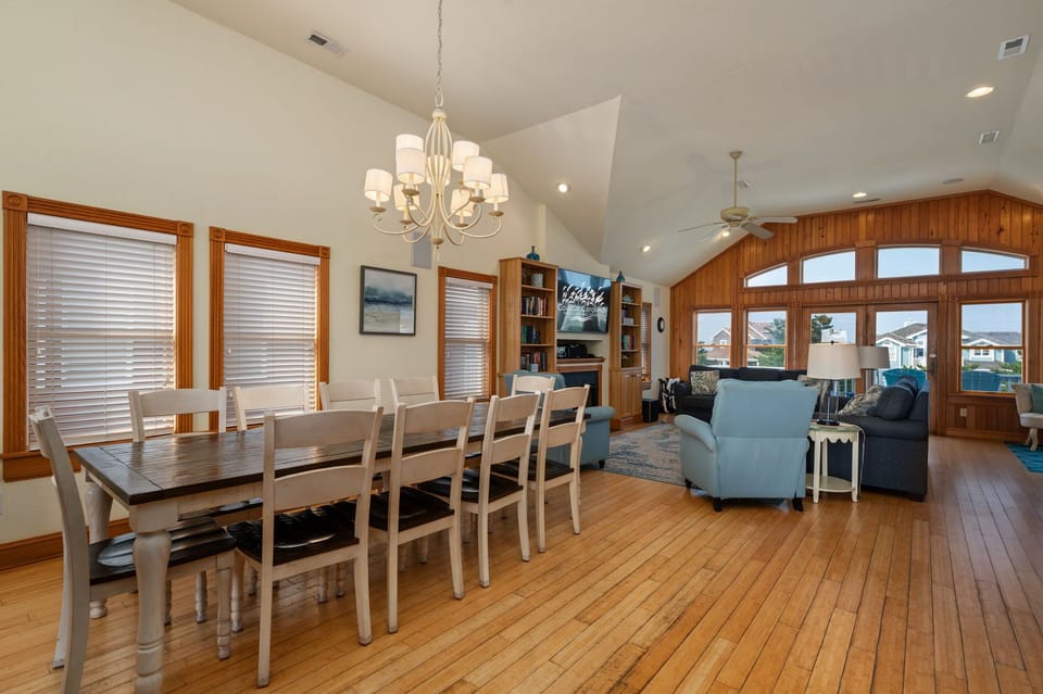 EE17: Ocean Aire | TL Dining - Seating for 10