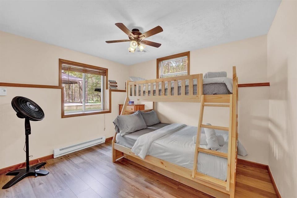 Bedroom 6 – with twin over full bunk bed with twin trundle bed