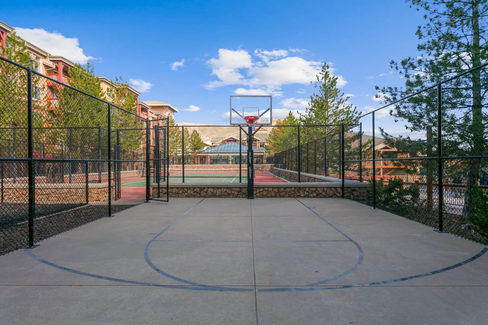 Sport court