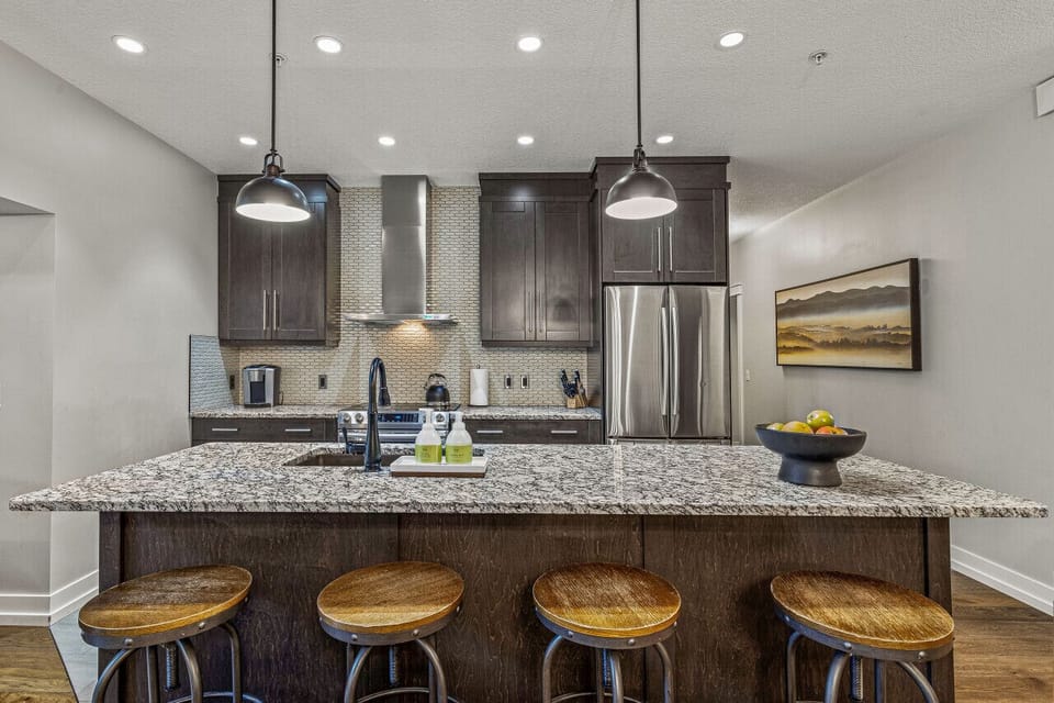 Fully Stocked Kitchen