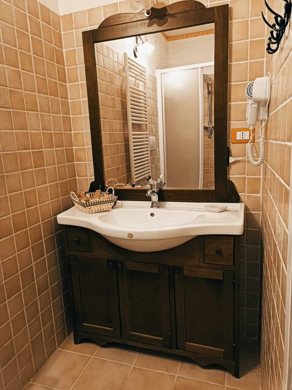 Eco-friendly toiletries, hair dryer, slippers, bidet