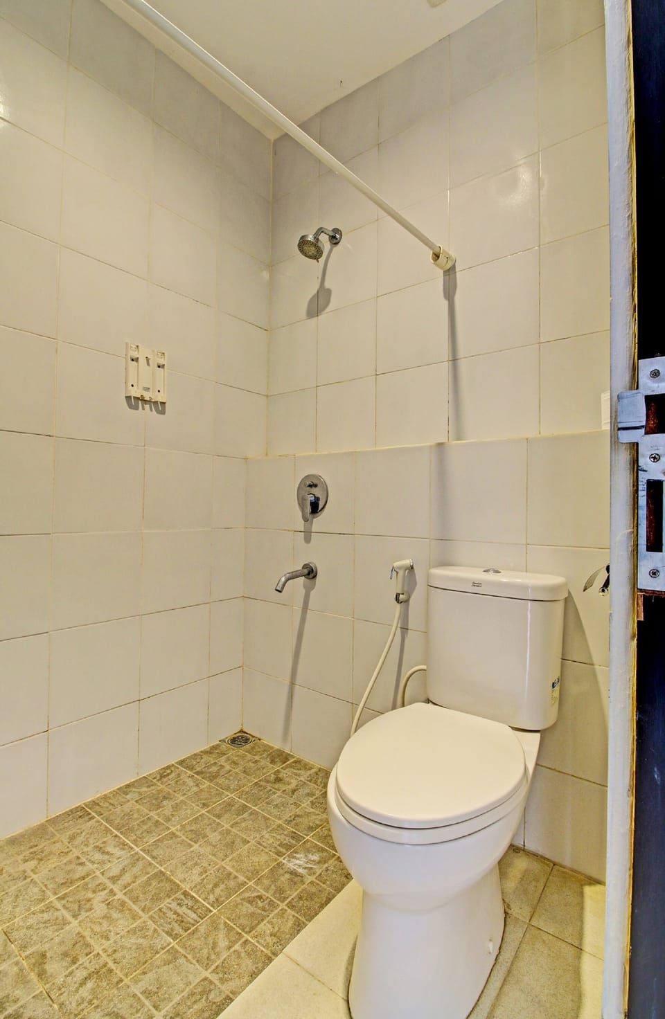 Family Suite | Bathroom | Shower, towels, soap