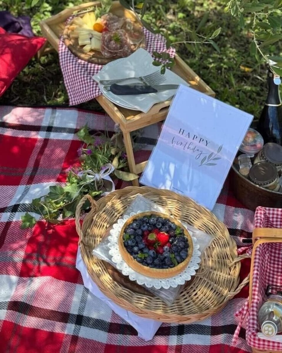 BBQ/picnic area
