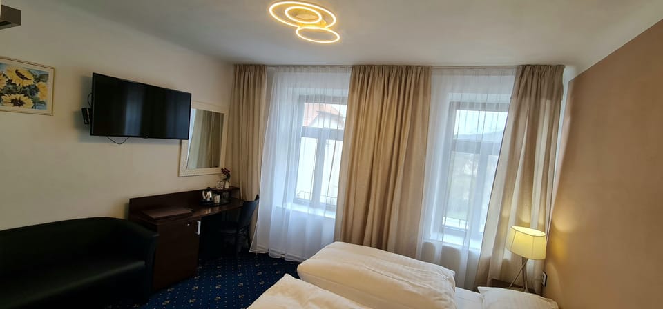 Standard Double Room, 1 King Bed | Hypo-allergenic bedding, down comforters, minibar