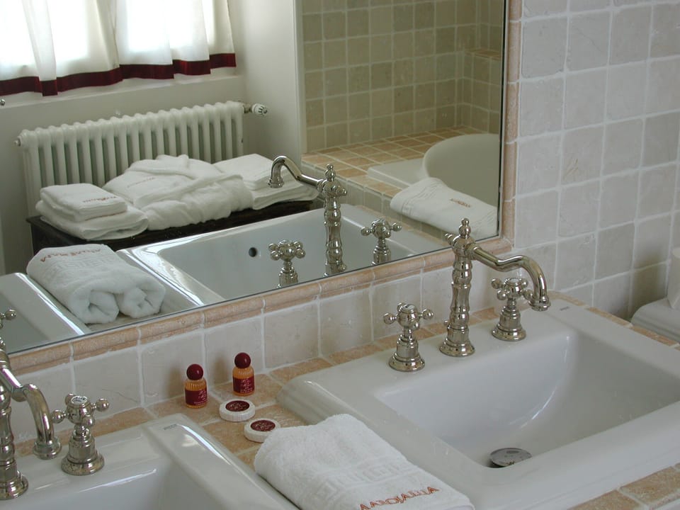 Hair dryer, towels