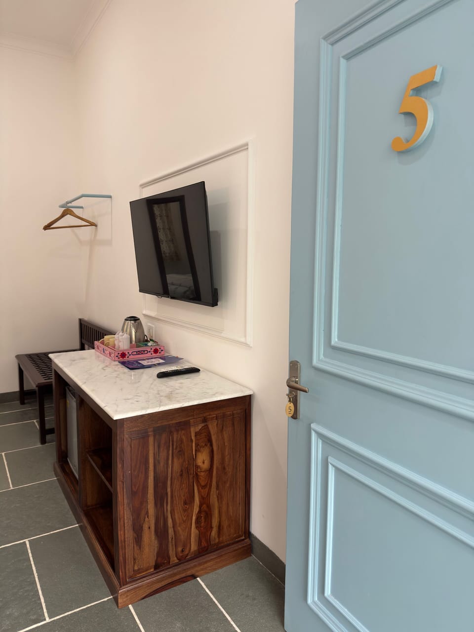 Double Room | Minibar (some free items), desk, WiFi (free), bed sheets