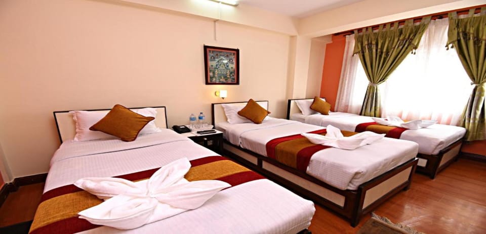Deluxe Triple Room | Free WiFi, bed sheets