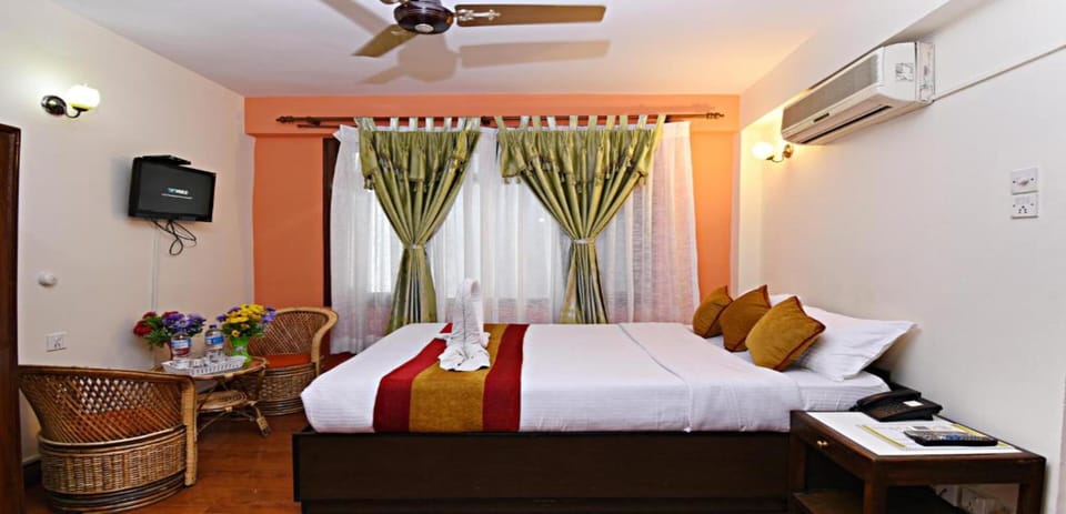 Deluxe Double Room | Free WiFi, bed sheets