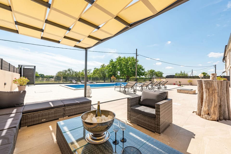 Villa, 4 Bedrooms, Private Pool, Mountain View | Balcony