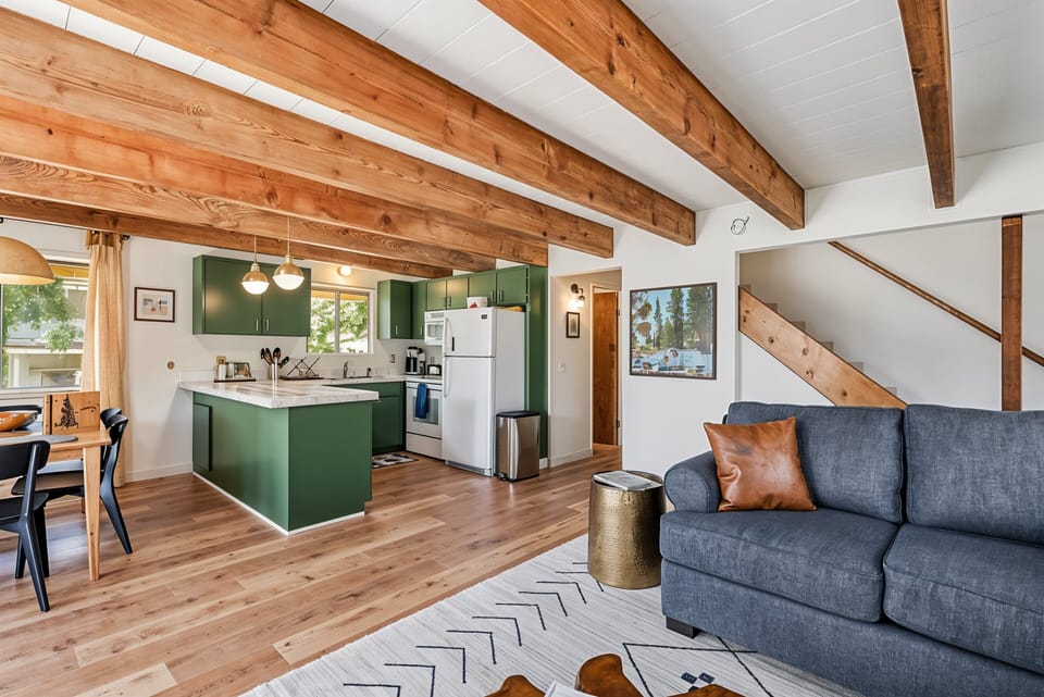 House, 3 Bedrooms | Living area | Smart TV, streaming services