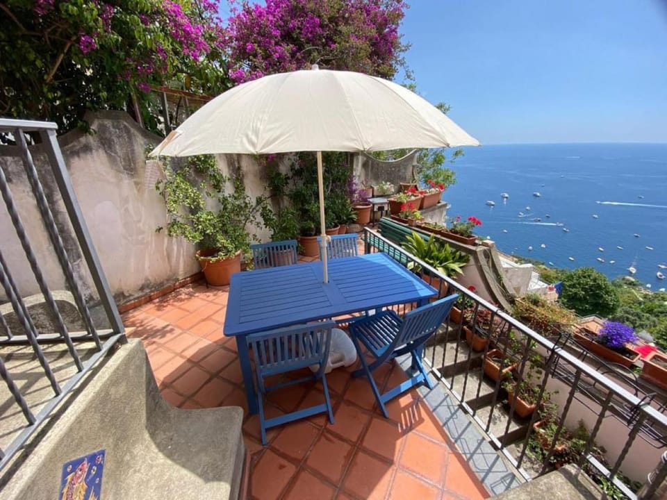 House, Smoking | Terrace/patio