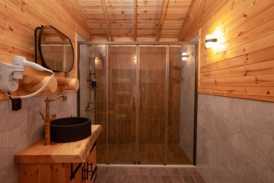 LOFT HOUSE WITH PATIO | Bathroom | Shower, hair dryer, bathrobes, slippers
