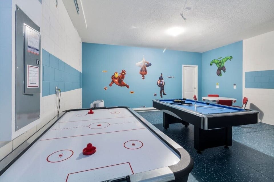 34_Air_Hockey_&_Pool_table__0721.jpg