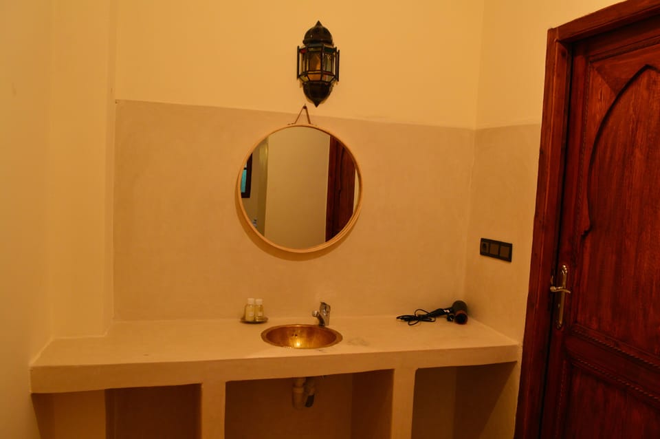 Grand Double Room | Bathroom | Spring water tub, rainfall showerhead, free toiletries, hair dryer
