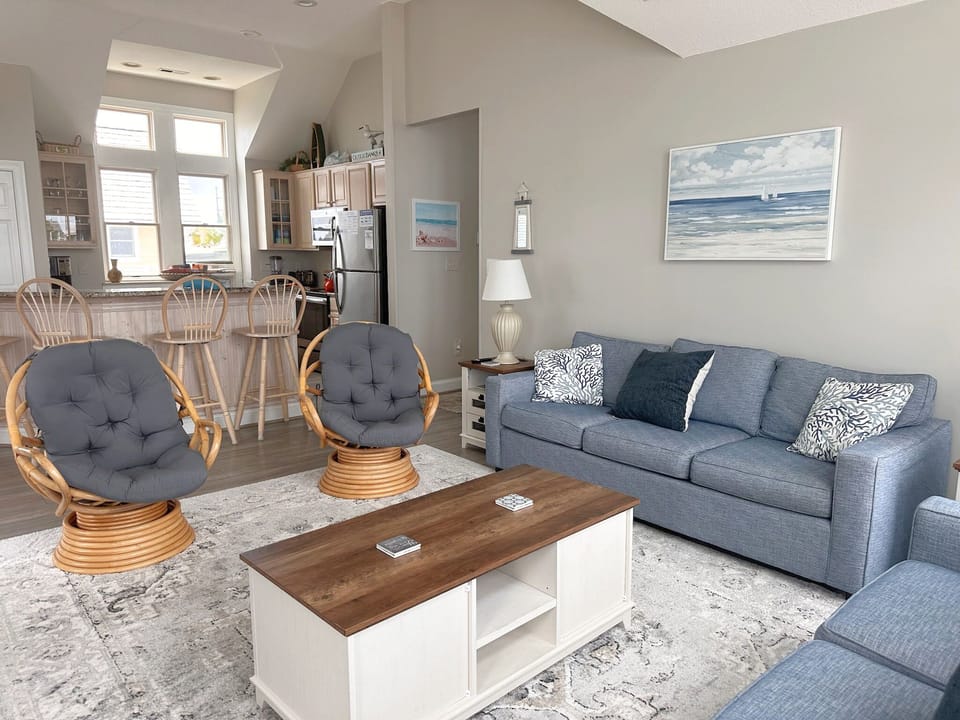 SV26: Seven Sisters 26 | TL Living Area - Deck Access