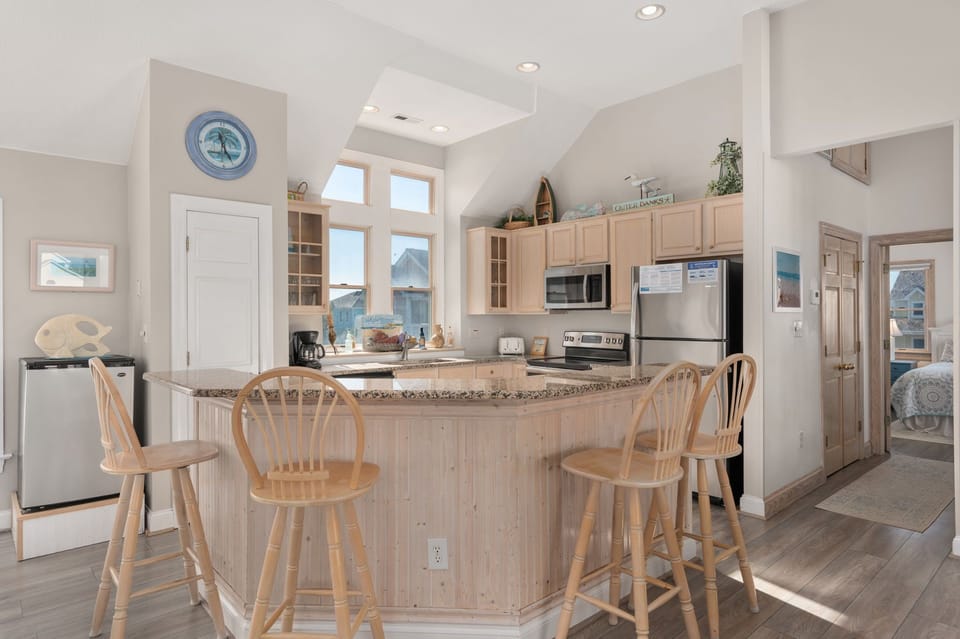 SV26: Seven Sisters 26 | TL Kitchen Area - Island Seating for 4