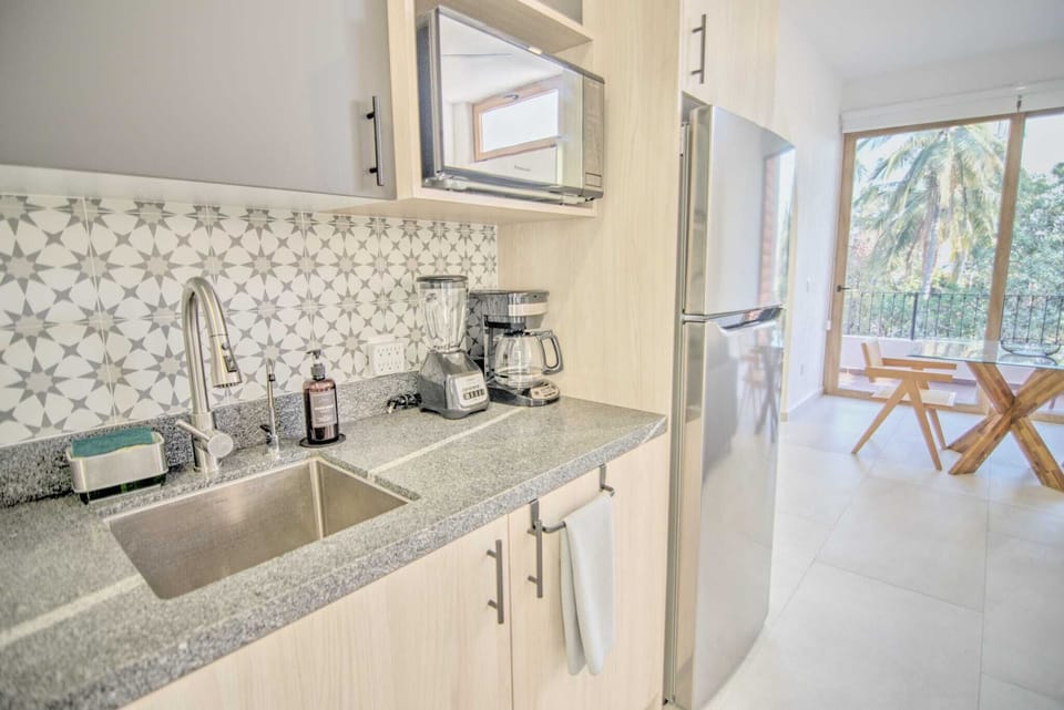 Fully equipped kitchen