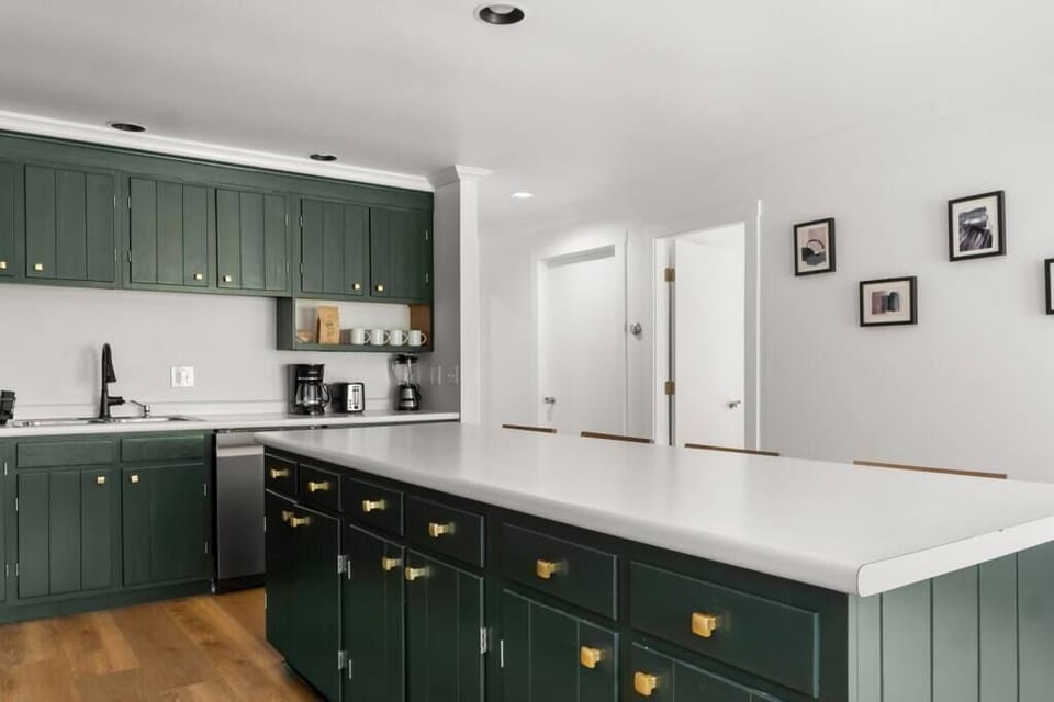 Kitchen Alternate 1