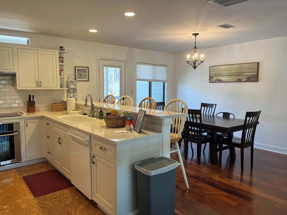 Kitchen-Dining Area