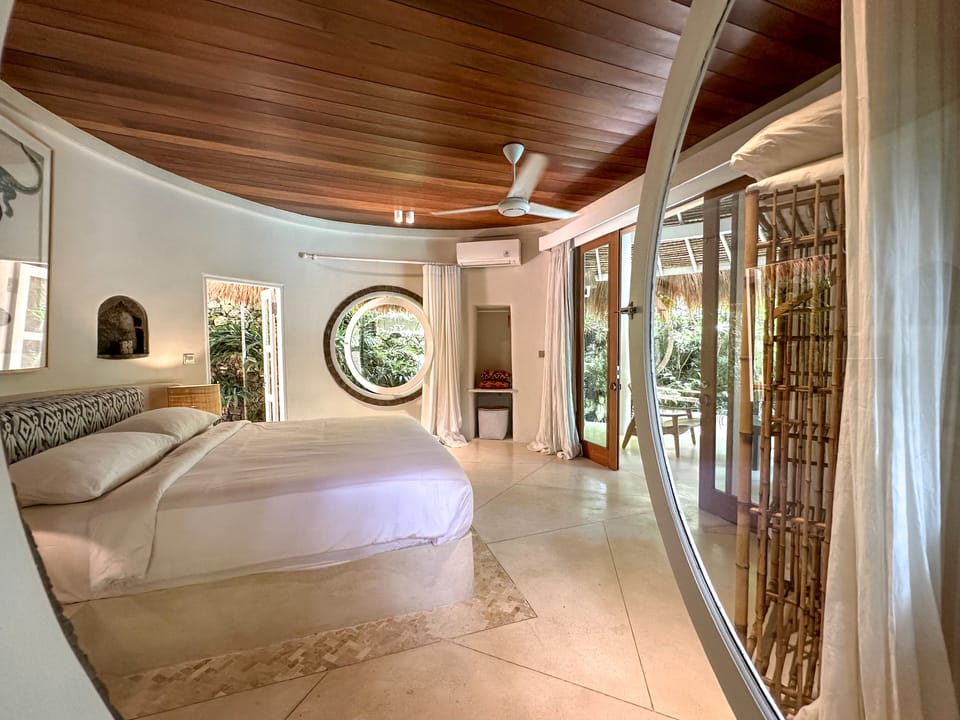 Deluxe Suite, 1 Bedroom | Egyptian cotton sheets, premium bedding, minibar, in-room safe