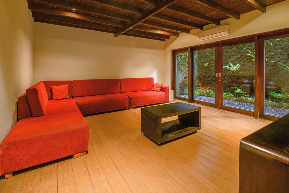 4 Bedroom Sattvaa Pavilion with Butler Service | Living room | 21-inch LED TV with satellite channels
