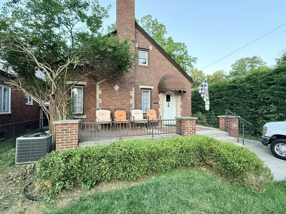 Front of the house view! - 3 car driveway with more parking on the street in front