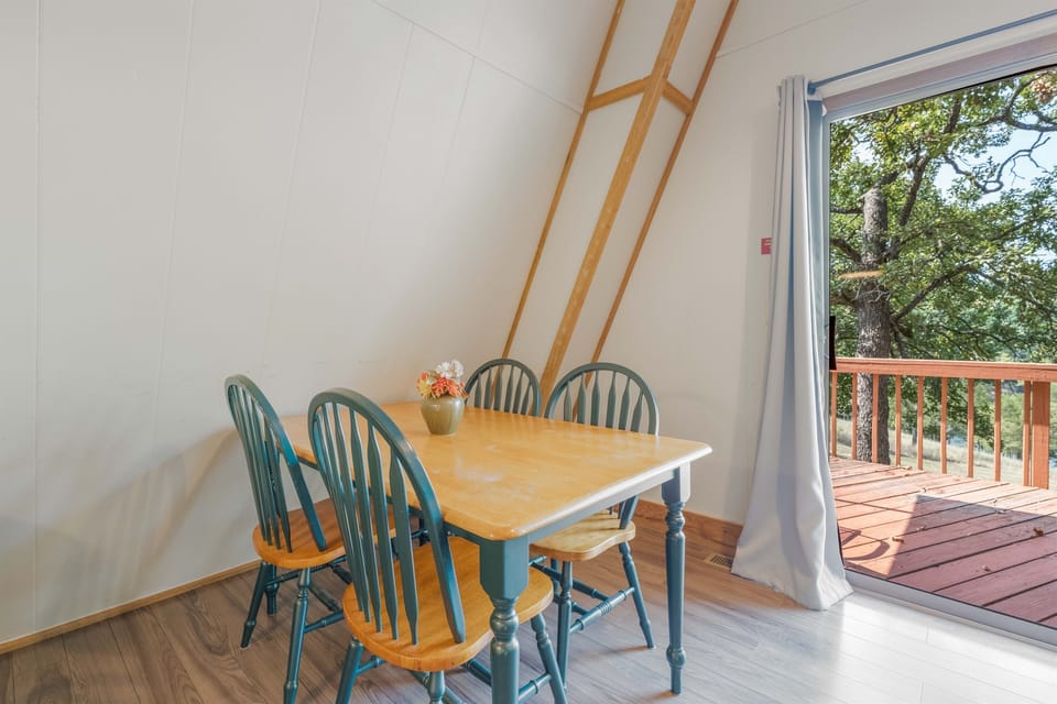 Dining Table with seating for 4