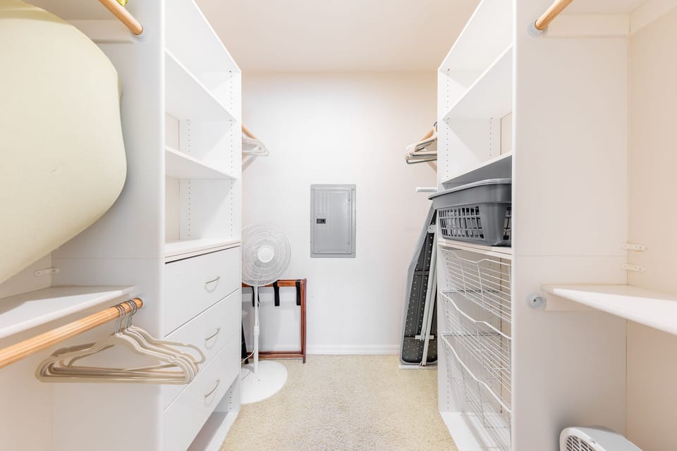 Walk in closet