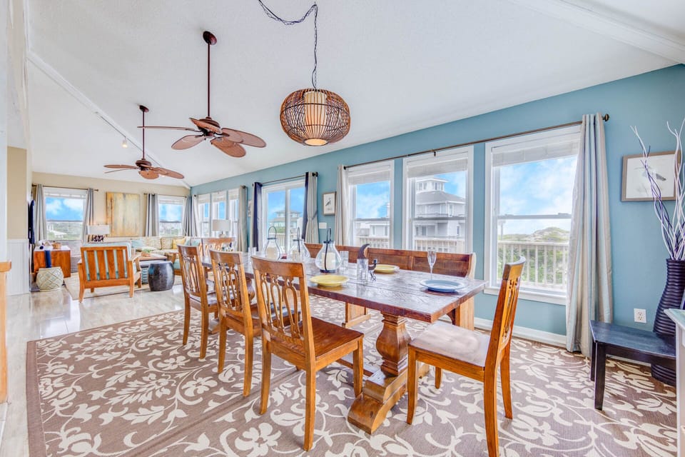 10-Surf-Or-Sound-Realty-1128-Sunny B-Dining Area-04