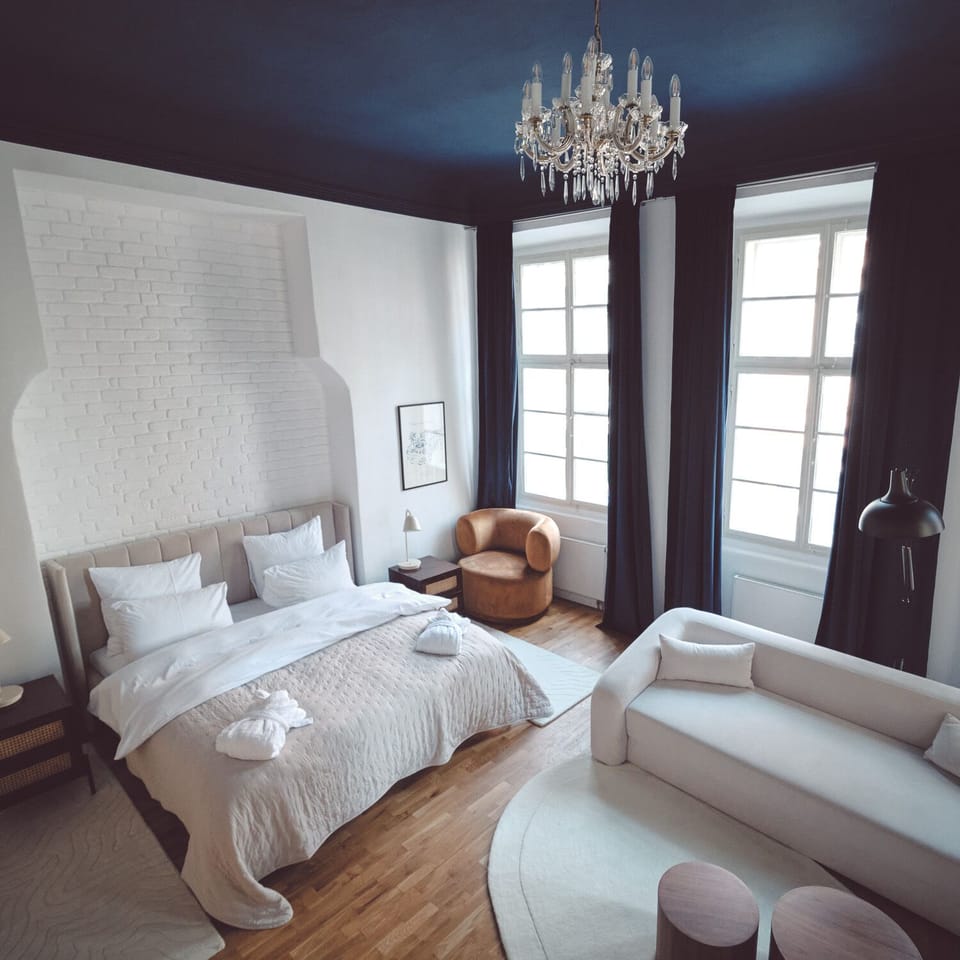 Panoramic Double Room | Minibar, individually furnished, desk, laptop workspace