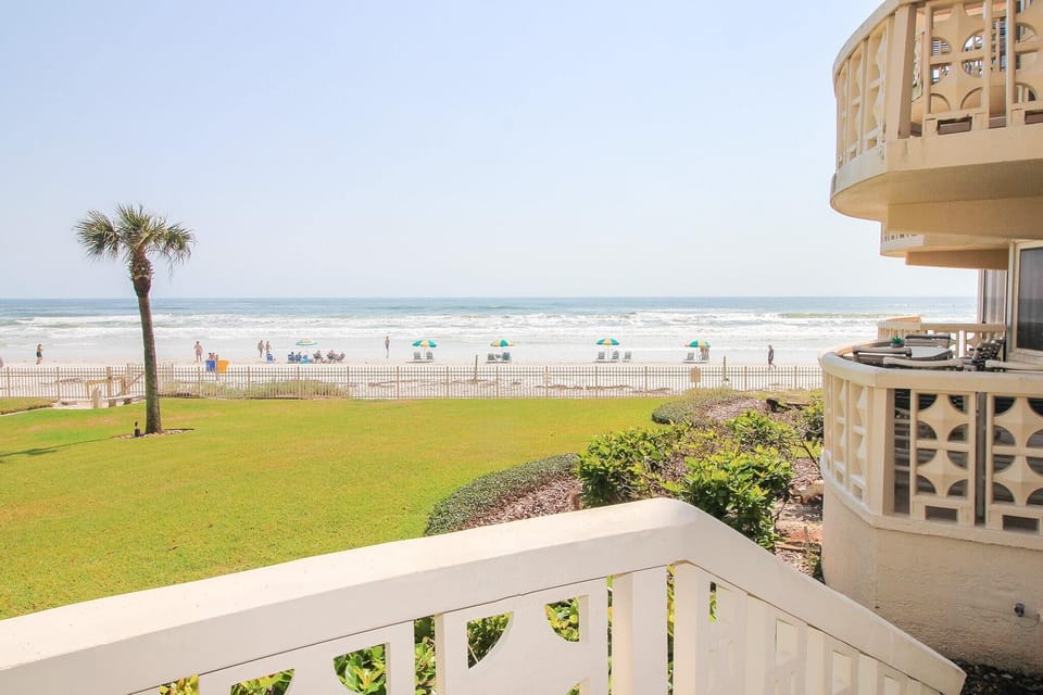 Golden Arms 109 balcony views