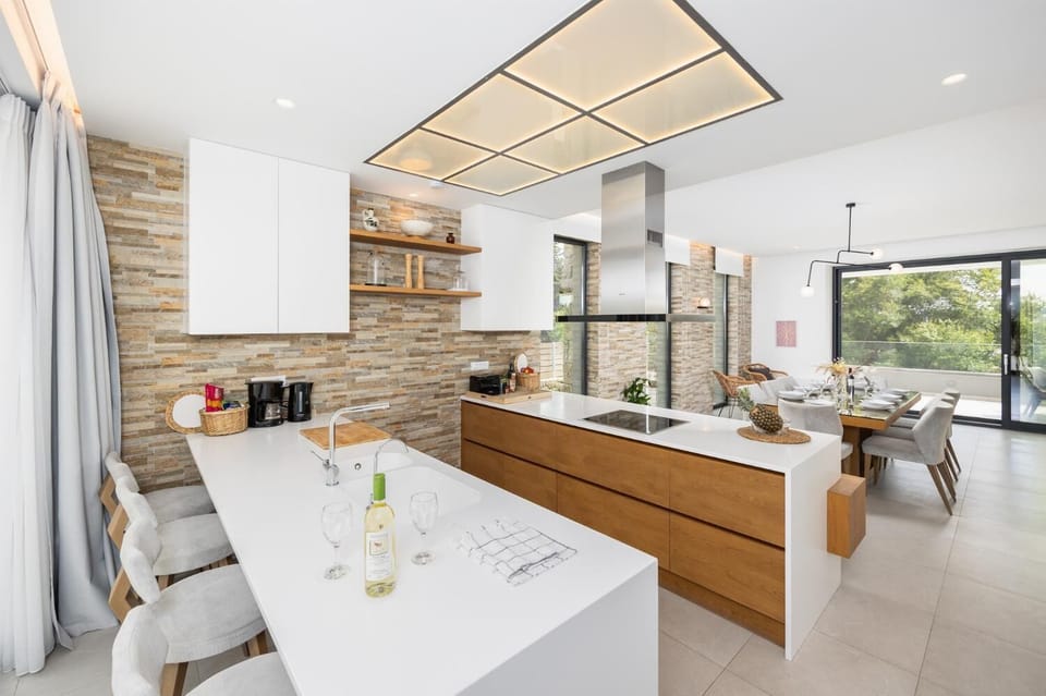 Equipped kitchen