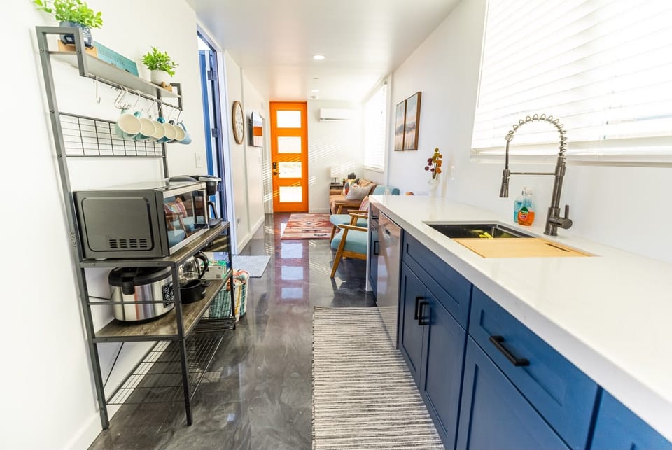 Fully Stocked Kitchen 