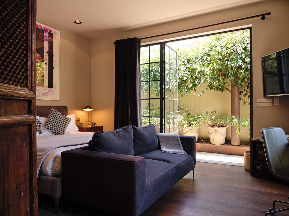 Premium Studio Suite | Premium bedding, in-room safe, iron/ironing board, free WiFi