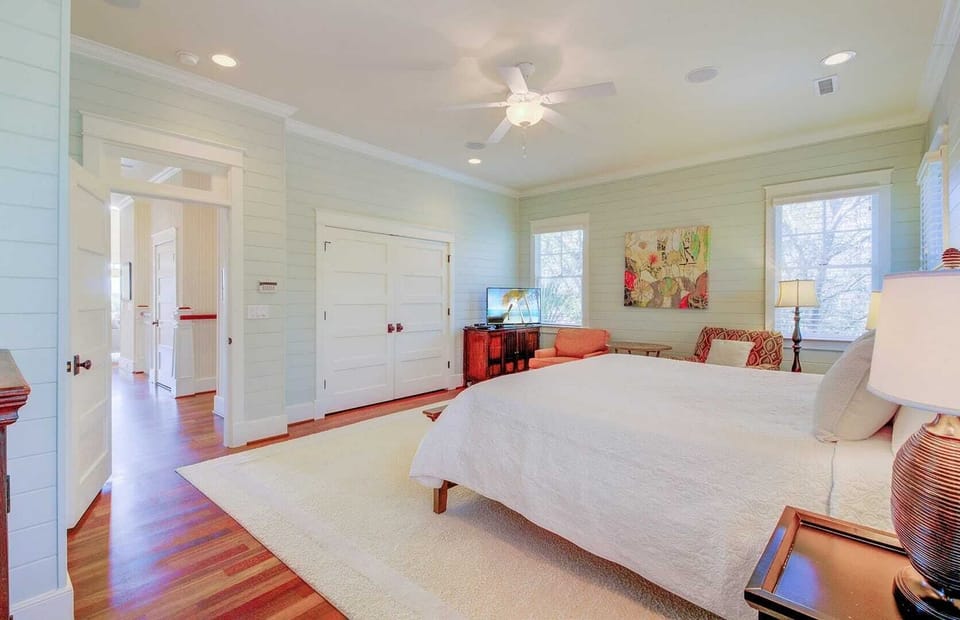 913 Carolina Boulevard by Avantstay Private Pool, Ocean View, Rooftop Cottage in Isle of Palms
