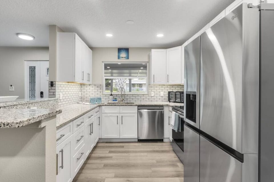 Plenty of room for many cooks.