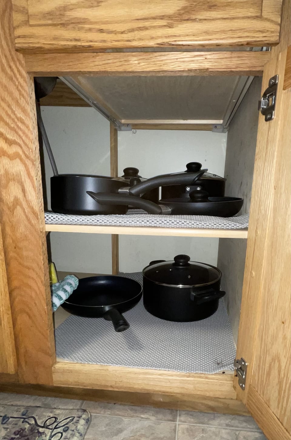 All the pans you could need for the family and a cookie backing sheet 