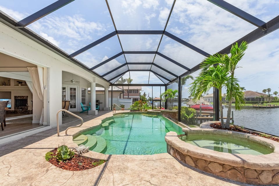 Vacation home with heated pool and spa