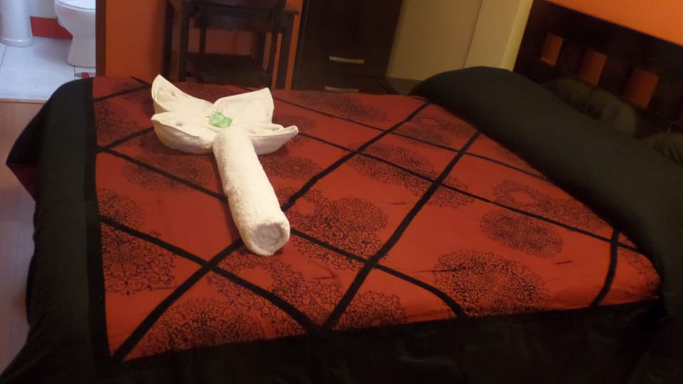 Standard Double Room | Desk, bed sheets
