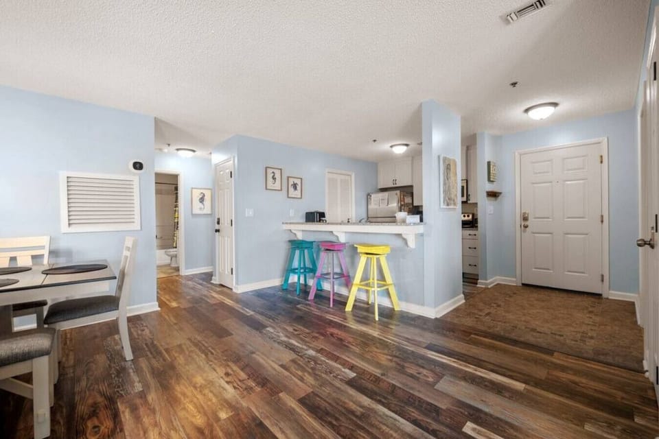 Open concept living and kitchen space