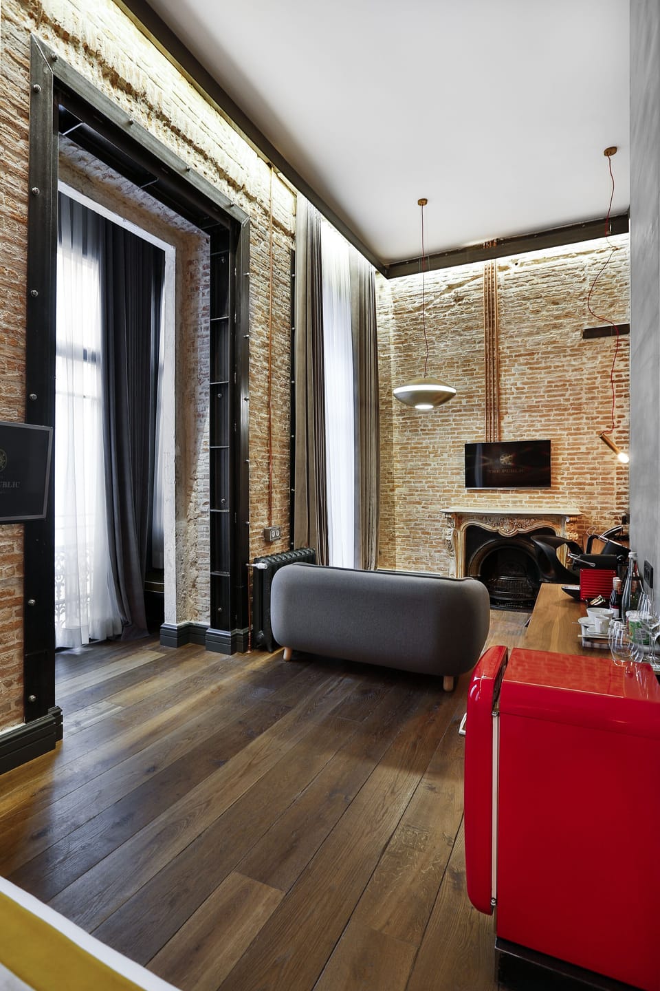 Junior Suite | Premium bedding, minibar, in-room safe, individually furnished