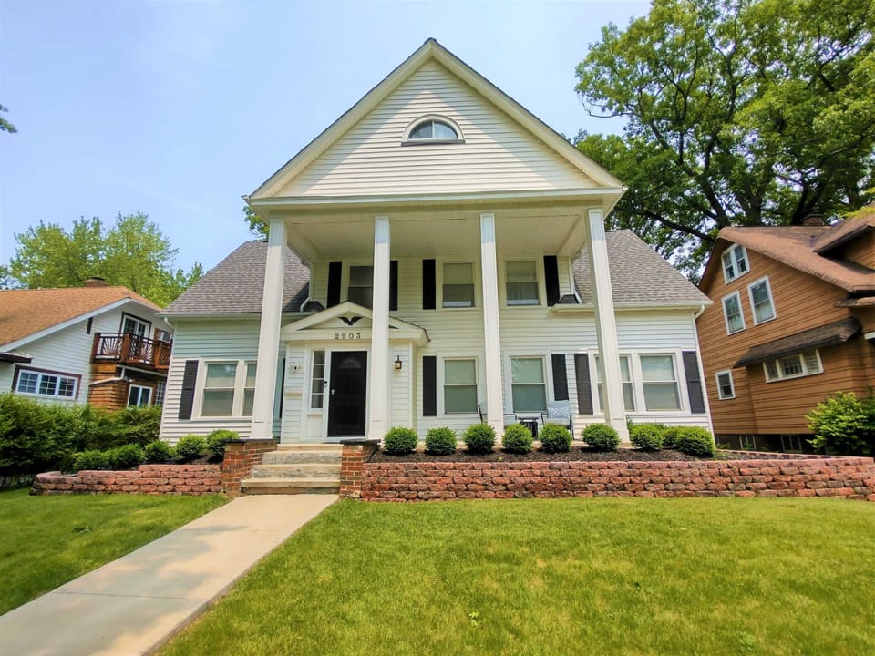 Grand entrance to your perfect stay—step through the door and into comfort. A warm welcome with charming decor, natural light, and a hint of lake breeze sets the tone for relaxation, adventure, and unforgettable Cleveland memories.