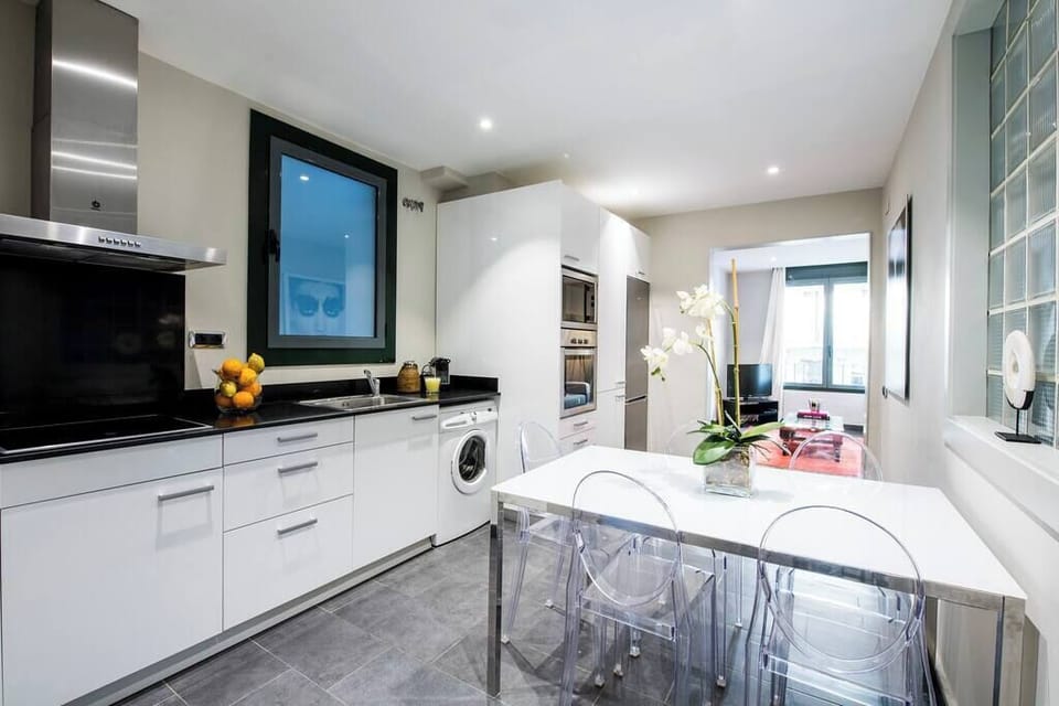 Opened kitchen and dinning room