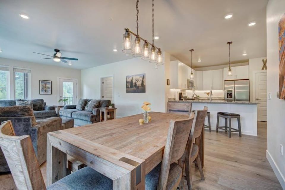 Condo (Clearwater Lofts - New! Modern 2 Bedr) | Exterior