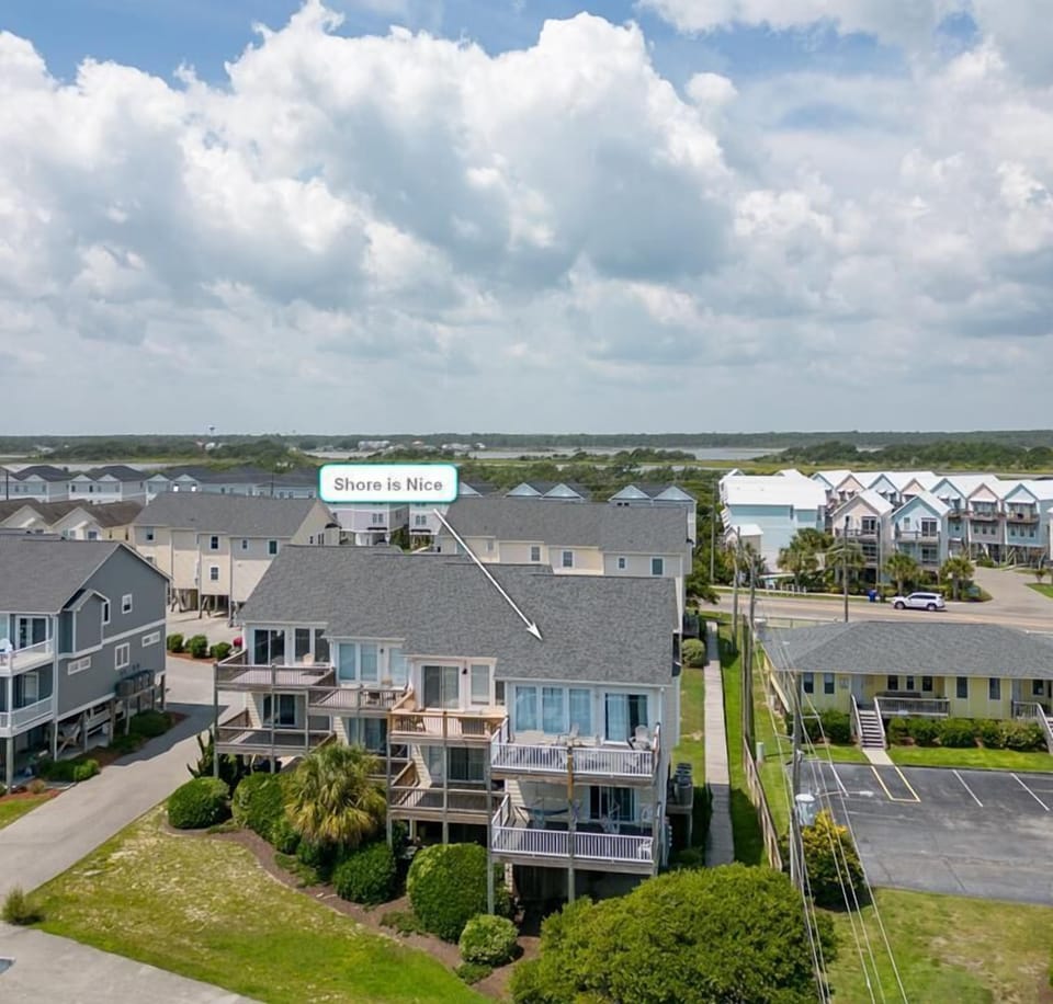 Shore Is Nice Exterior