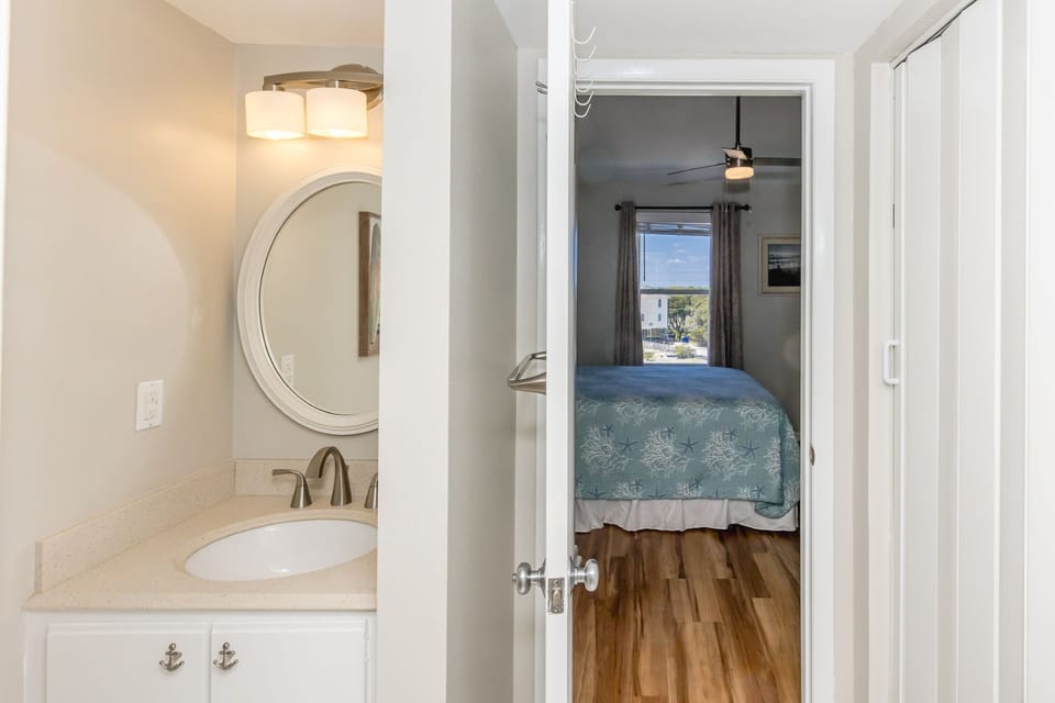 Jack & Jill Bathroom II